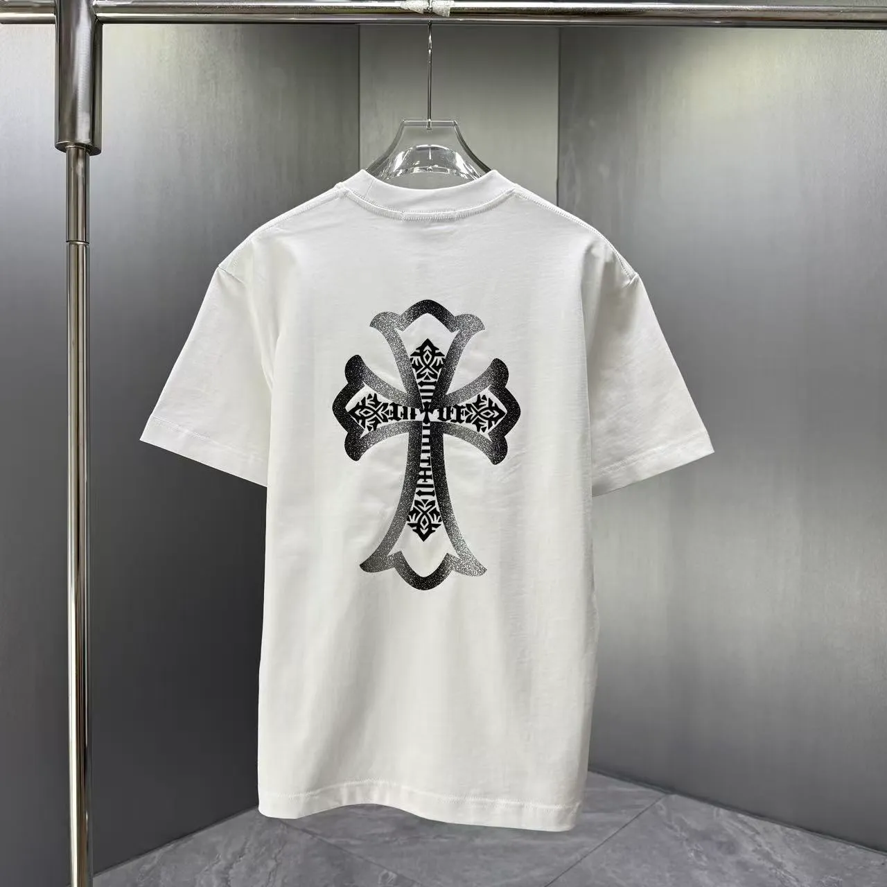 CH 2026 New Arrival T logo ：Black White Sizes：S M L XL XXL